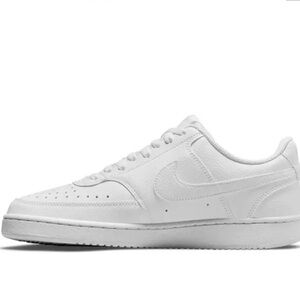 New with box!! Nike court vision lows in white